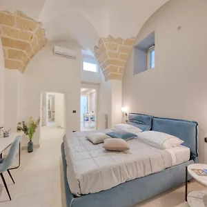 Michelangelo , Lecce Italia